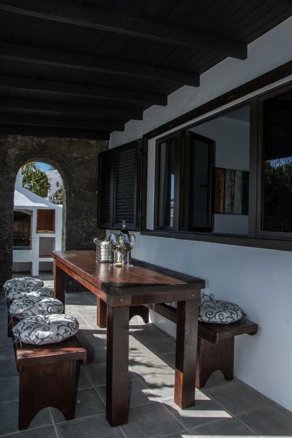 Casa Tahiche - Jacuzzi, Wifi & Bbq Villa ภายนอก รูปภาพ